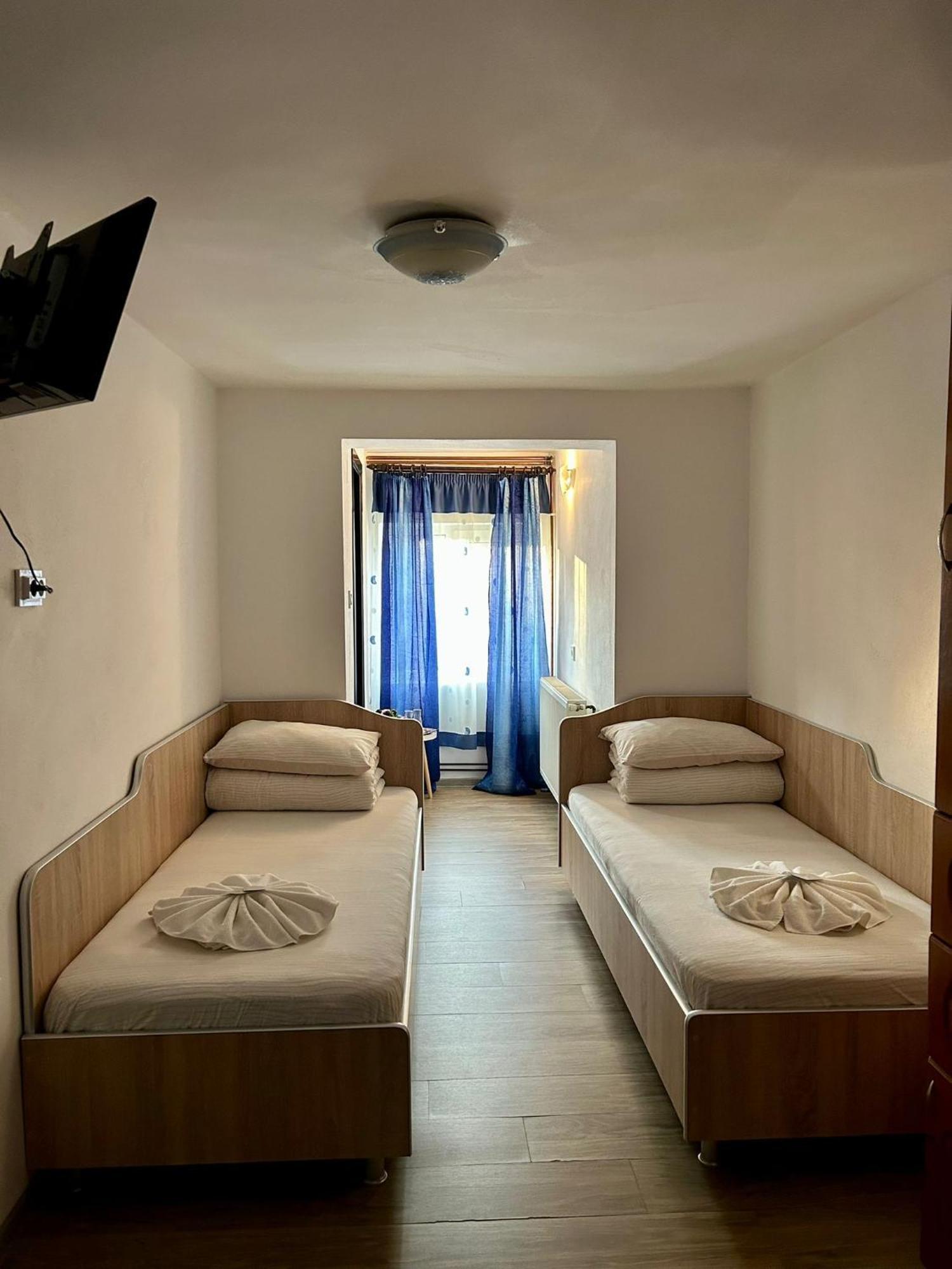 Hotel Casa Andra Baia de Fier Zewnętrze zdjęcie