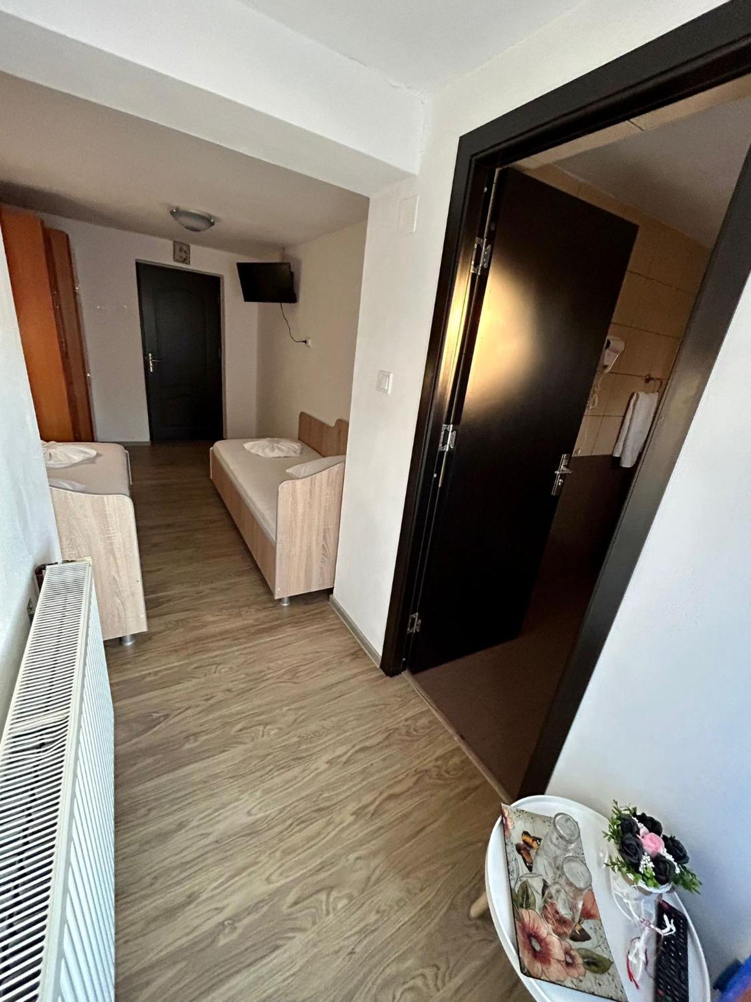 Hotel Casa Andra Baia de Fier Zewnętrze zdjęcie