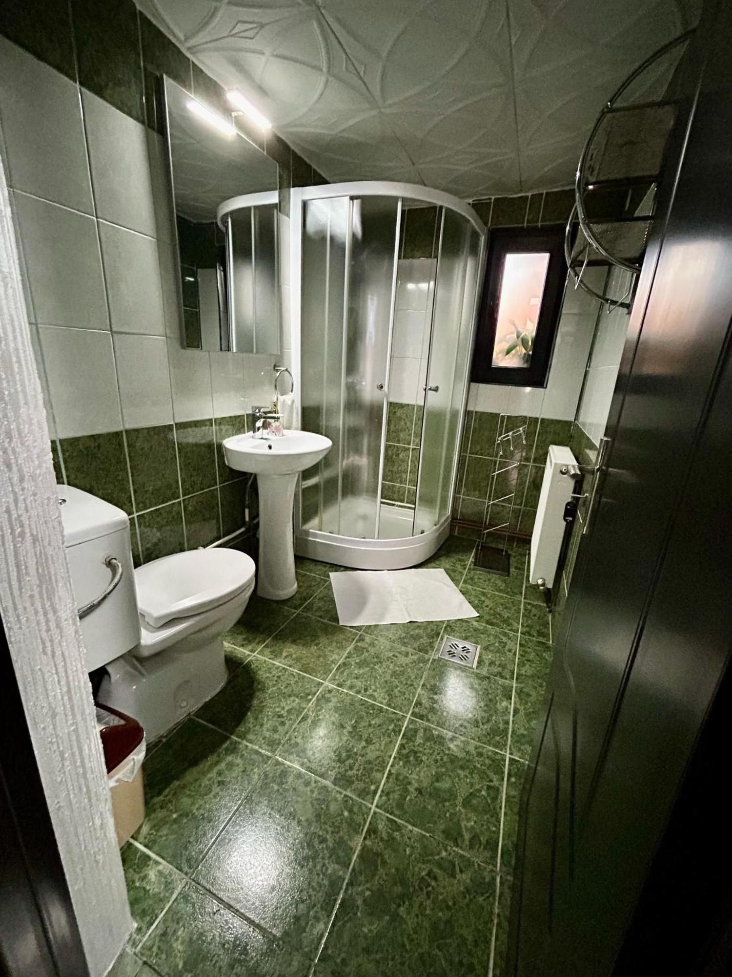 Hotel Casa Andra Baia de Fier Zewnętrze zdjęcie