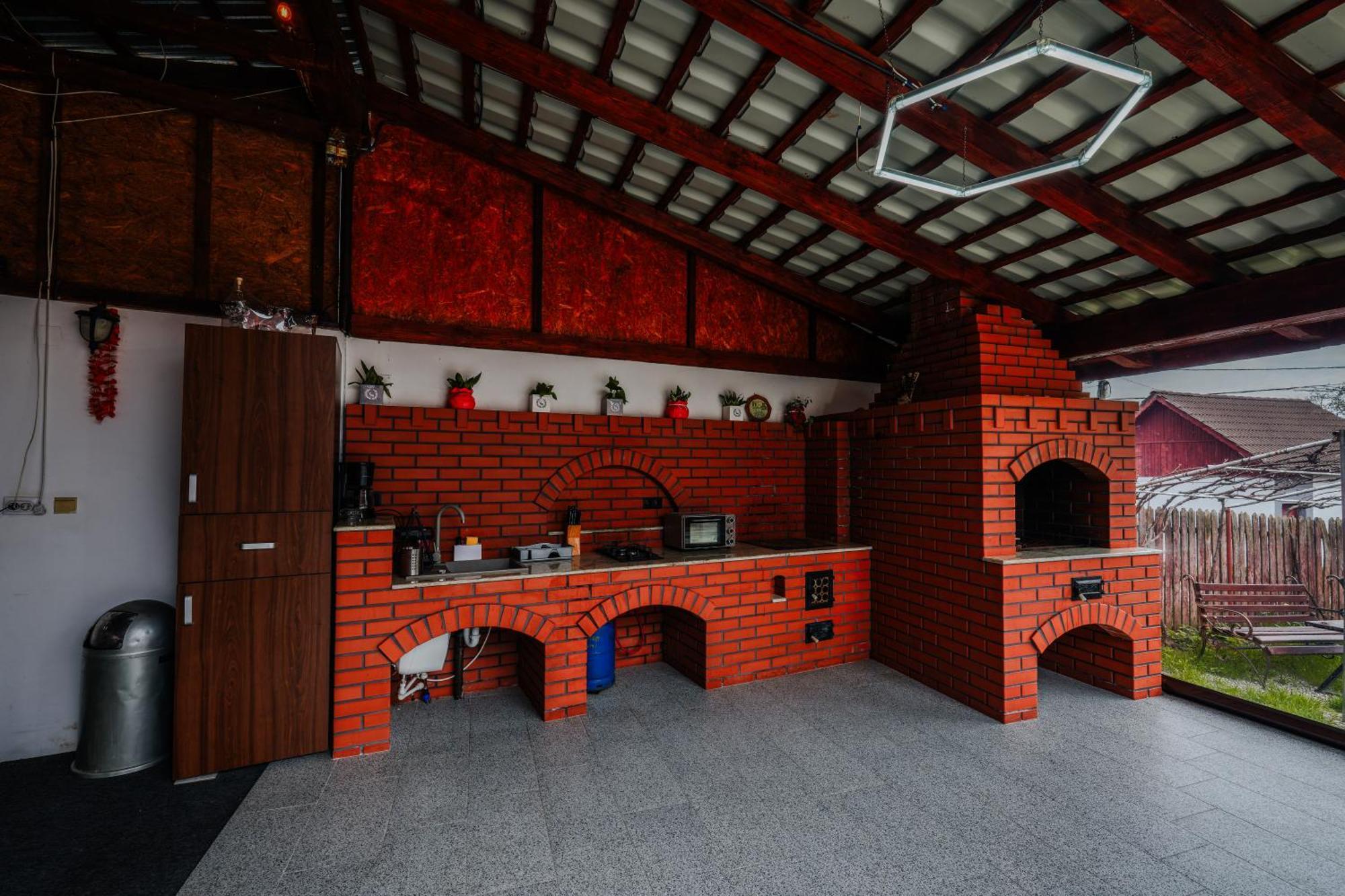 Hotel Casa Andra Baia de Fier Zewnętrze zdjęcie